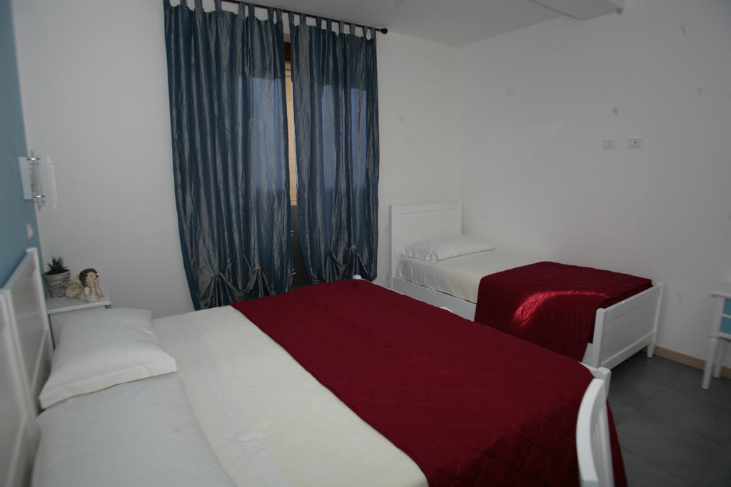 Bed & Breakfast Nettuno Comun Nuovo Chambre photo