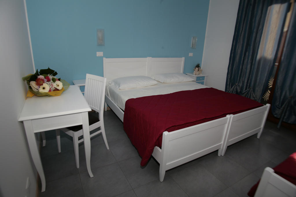 Bed & Breakfast Nettuno Comun Nuovo Chambre photo